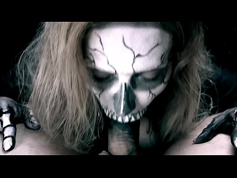 ❤️ Demonityttö imi munaa mustalla suullaan ja nielaisi spermaa. Pornovideo at porn fi.pornmega.ru ❌❤